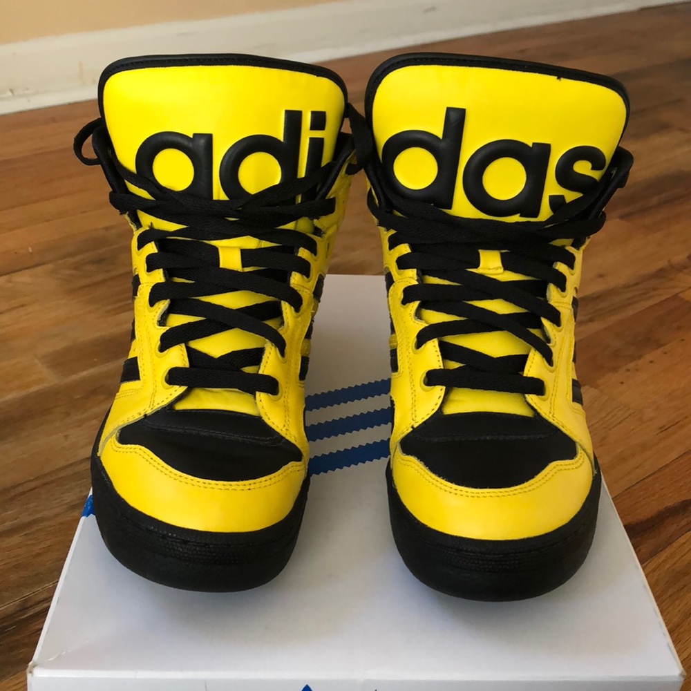 JS x Adidas Instinct Hi